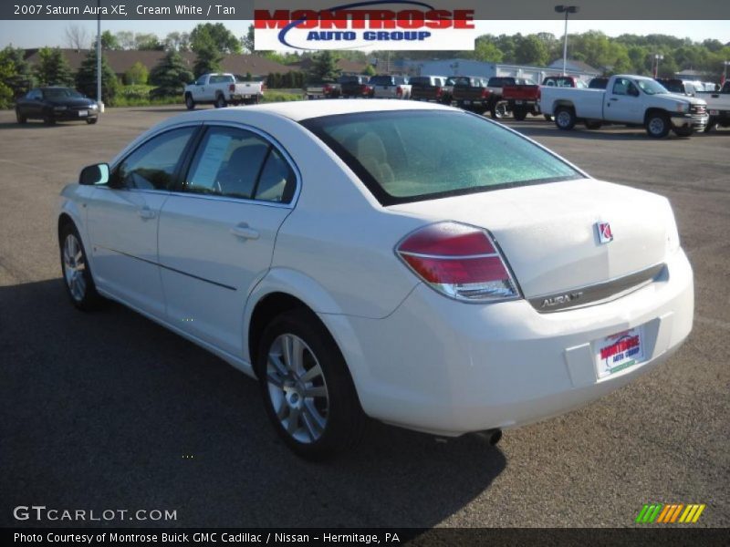 Cream White / Tan 2007 Saturn Aura XE
