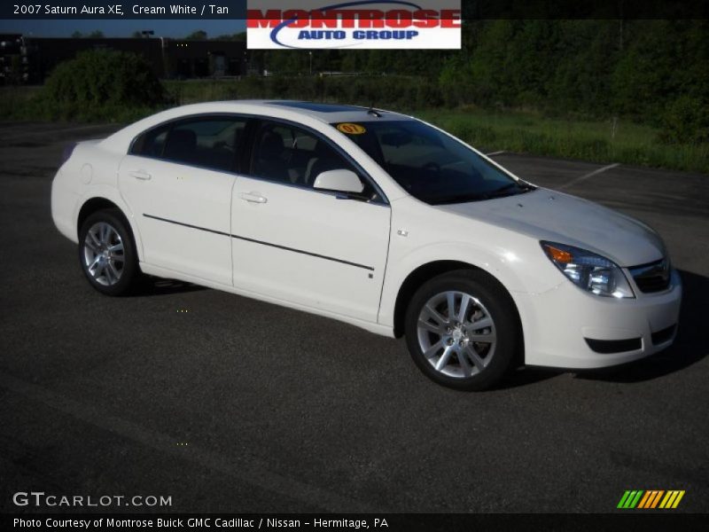 Cream White / Tan 2007 Saturn Aura XE