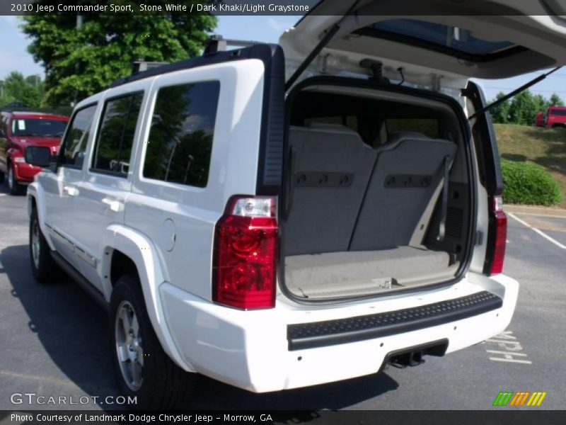Stone White / Dark Khaki/Light Graystone 2010 Jeep Commander Sport