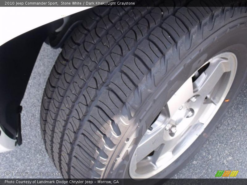 Stone White / Dark Khaki/Light Graystone 2010 Jeep Commander Sport