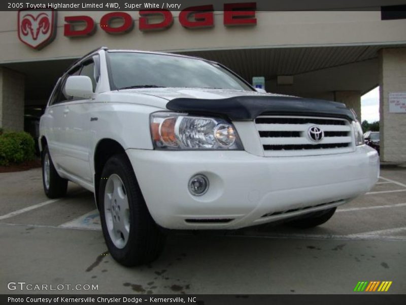 Super White / Ivory 2005 Toyota Highlander Limited 4WD