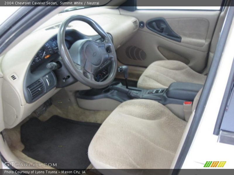 Summit White / Neutral 2004 Chevrolet Cavalier Sedan