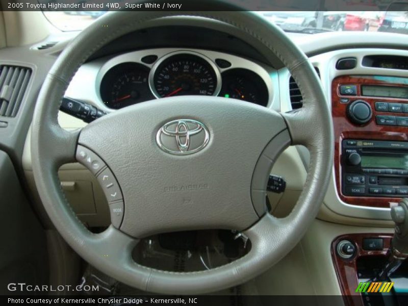 Super White / Ivory 2005 Toyota Highlander Limited 4WD