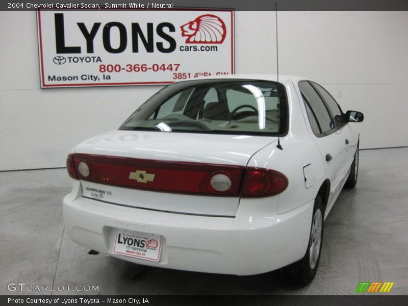 Summit White / Neutral 2004 Chevrolet Cavalier Sedan