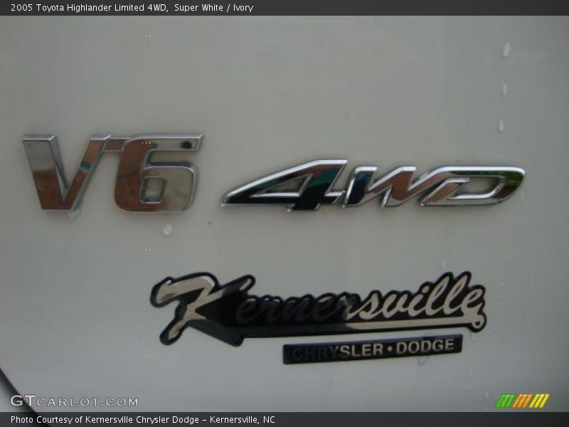 Super White / Ivory 2005 Toyota Highlander Limited 4WD