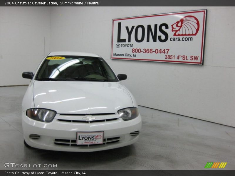 Summit White / Neutral 2004 Chevrolet Cavalier Sedan