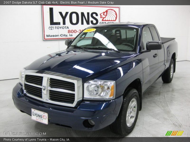 Electric Blue Pearl / Medium Slate Gray 2007 Dodge Dakota SLT Club Cab 4x4