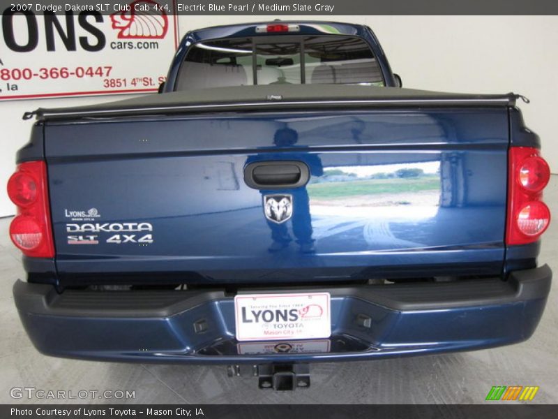 Electric Blue Pearl / Medium Slate Gray 2007 Dodge Dakota SLT Club Cab 4x4