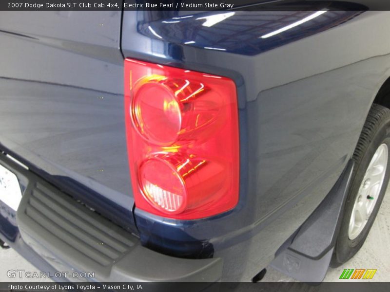 Electric Blue Pearl / Medium Slate Gray 2007 Dodge Dakota SLT Club Cab 4x4
