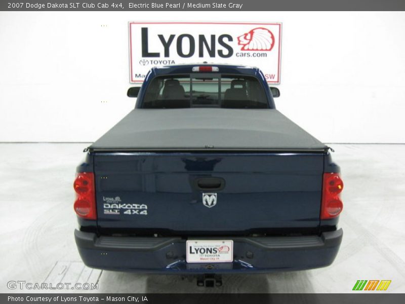 Electric Blue Pearl / Medium Slate Gray 2007 Dodge Dakota SLT Club Cab 4x4