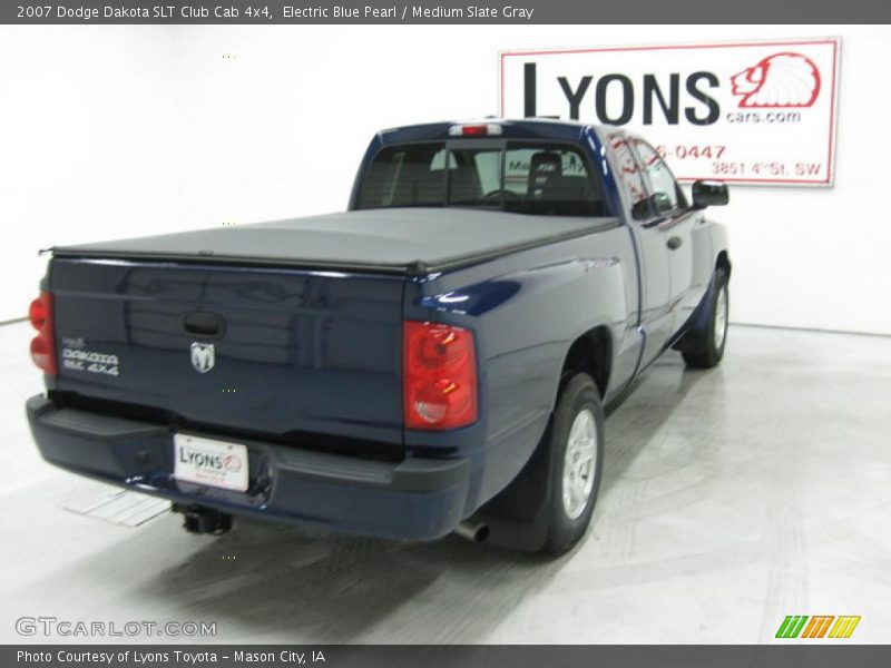 Electric Blue Pearl / Medium Slate Gray 2007 Dodge Dakota SLT Club Cab 4x4