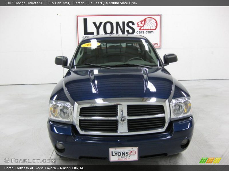 Electric Blue Pearl / Medium Slate Gray 2007 Dodge Dakota SLT Club Cab 4x4