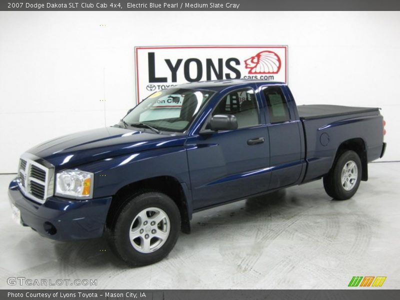 Electric Blue Pearl / Medium Slate Gray 2007 Dodge Dakota SLT Club Cab 4x4