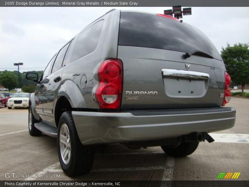 Mineral Gray Metallic / Medium Slate Gray 2005 Dodge Durango Limited
