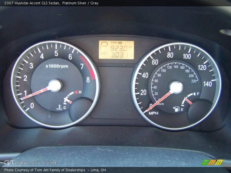 Platinum Silver / Gray 2007 Hyundai Accent GLS Sedan