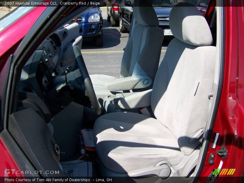 Cranberry Red / Beige 2007 Hyundai Entourage GLS