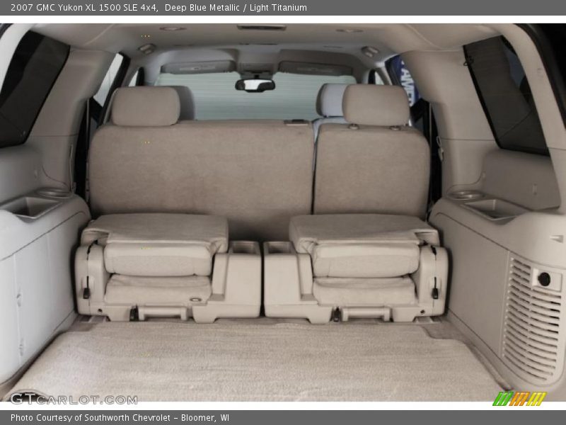 Deep Blue Metallic / Light Titanium 2007 GMC Yukon XL 1500 SLE 4x4