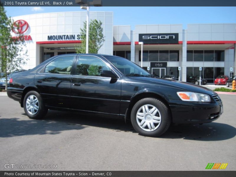 Black / Oak 2001 Toyota Camry LE V6