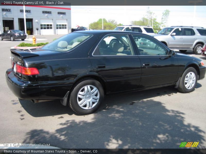 Black / Oak 2001 Toyota Camry LE V6
