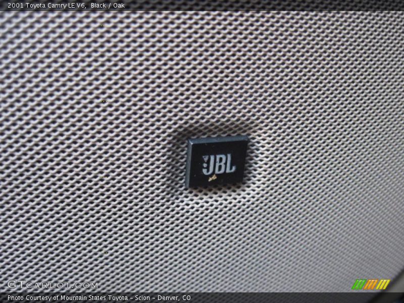 Black / Oak 2001 Toyota Camry LE V6