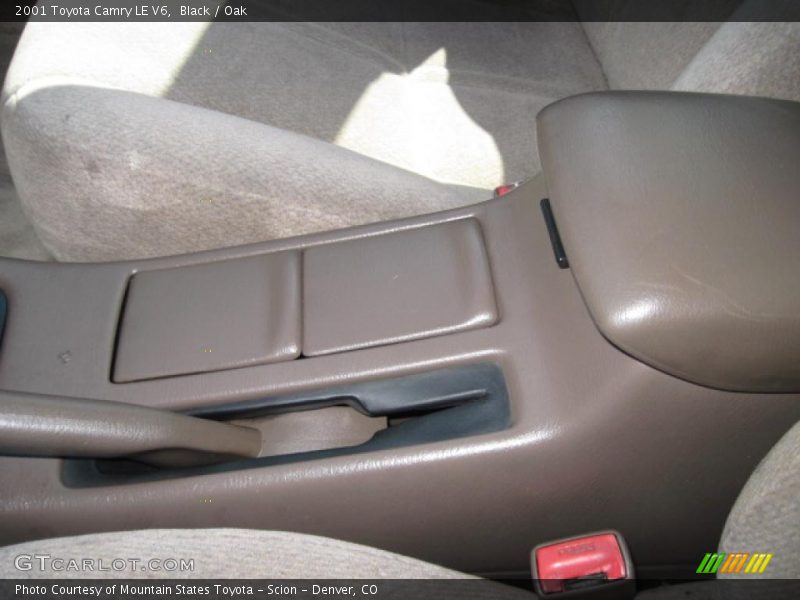 Black / Oak 2001 Toyota Camry LE V6