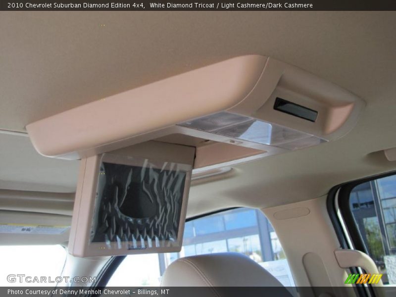 White Diamond Tricoat / Light Cashmere/Dark Cashmere 2010 Chevrolet Suburban Diamond Edition 4x4