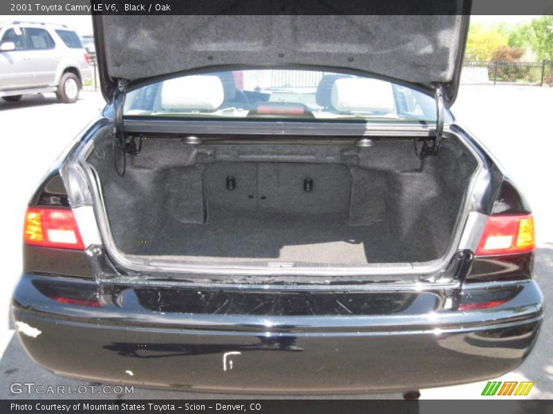 Black / Oak 2001 Toyota Camry LE V6