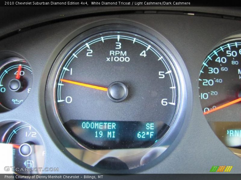 White Diamond Tricoat / Light Cashmere/Dark Cashmere 2010 Chevrolet Suburban Diamond Edition 4x4