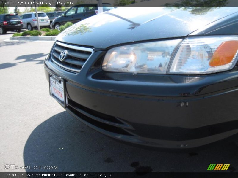 Black / Oak 2001 Toyota Camry LE V6