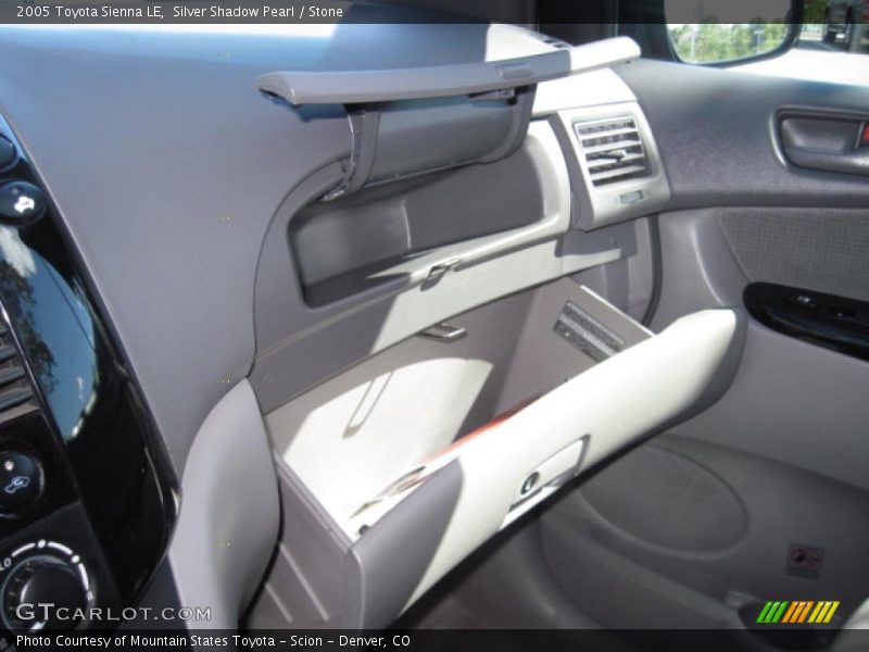 Silver Shadow Pearl / Stone 2005 Toyota Sienna LE