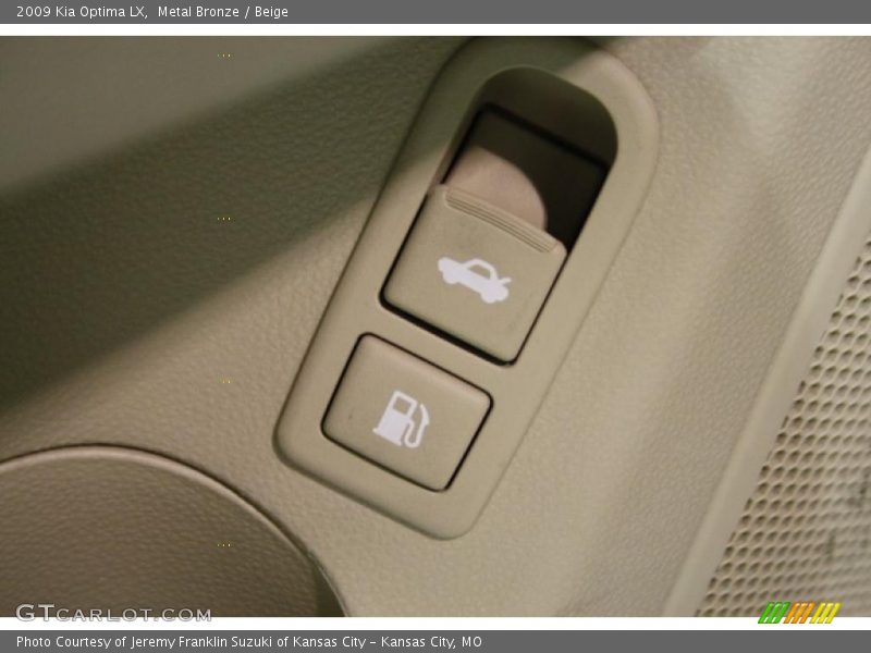 Metal Bronze / Beige 2009 Kia Optima LX