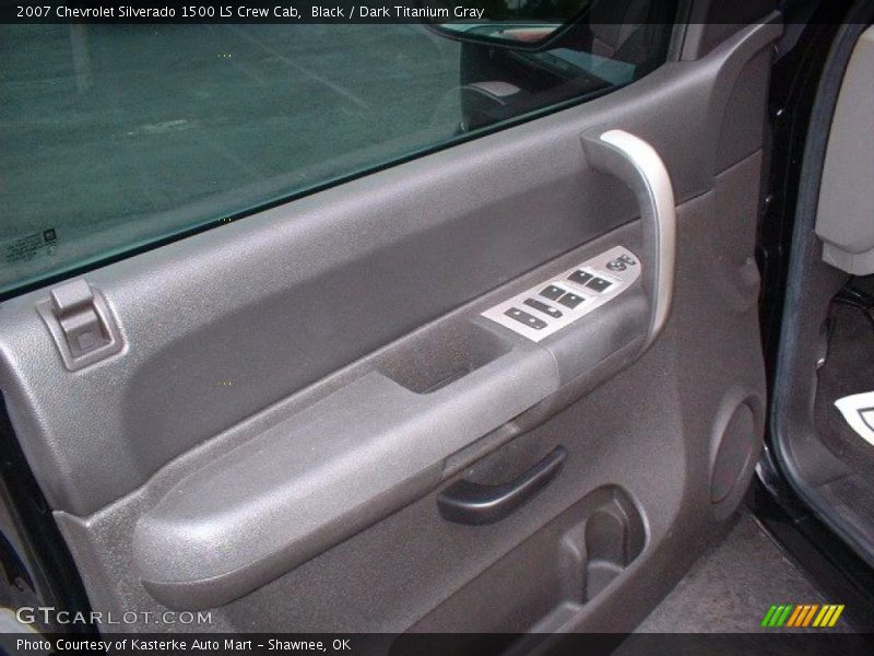 Black / Dark Titanium Gray 2007 Chevrolet Silverado 1500 LS Crew Cab