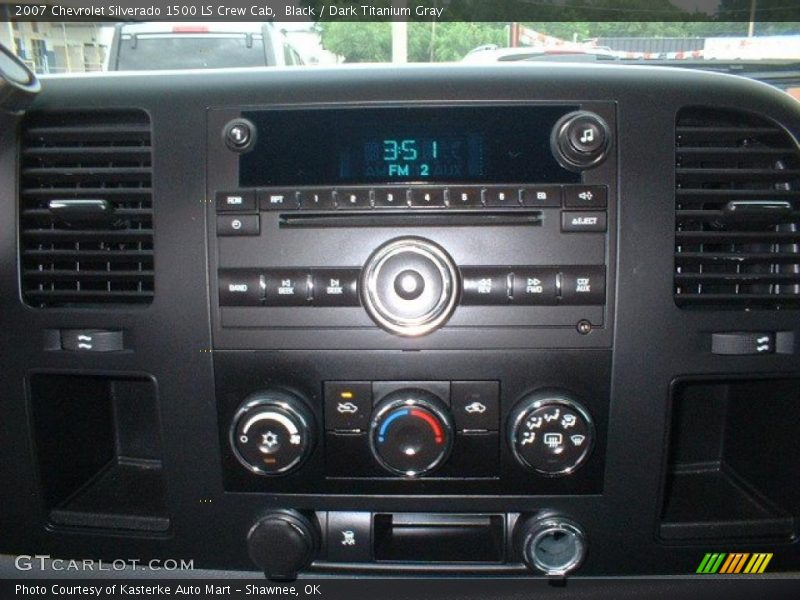 Black / Dark Titanium Gray 2007 Chevrolet Silverado 1500 LS Crew Cab
