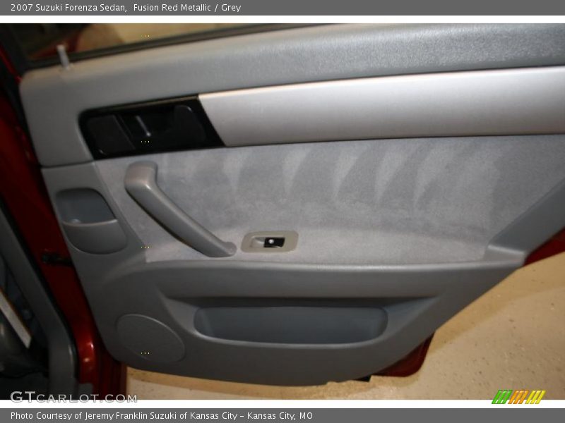 Fusion Red Metallic / Grey 2007 Suzuki Forenza Sedan