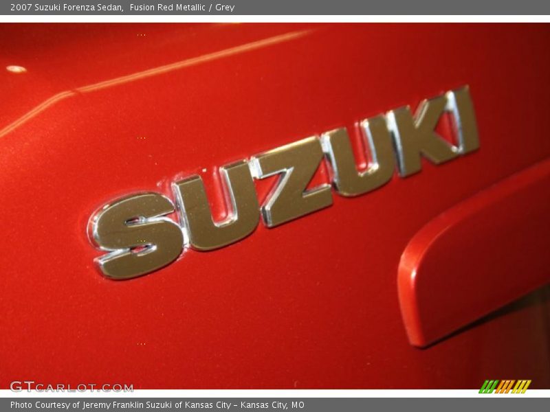 Fusion Red Metallic / Grey 2007 Suzuki Forenza Sedan