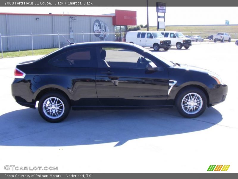 Black / Charcoal Black 2008 Ford Focus SE Coupe