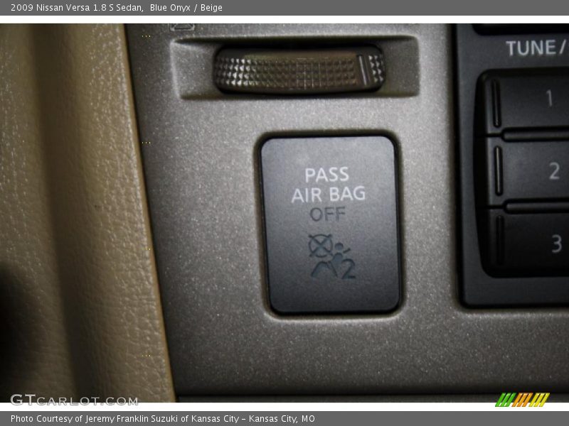 Blue Onyx / Beige 2009 Nissan Versa 1.8 S Sedan