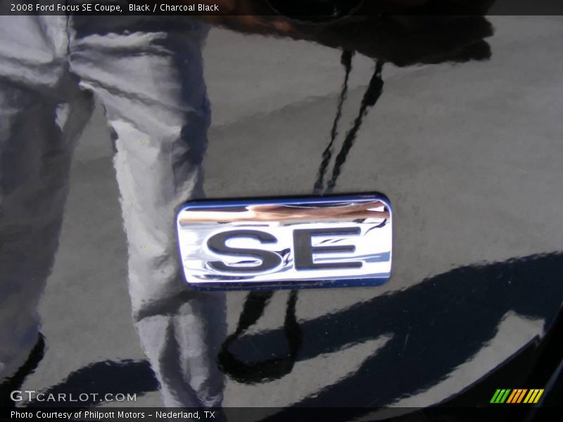 Black / Charcoal Black 2008 Ford Focus SE Coupe