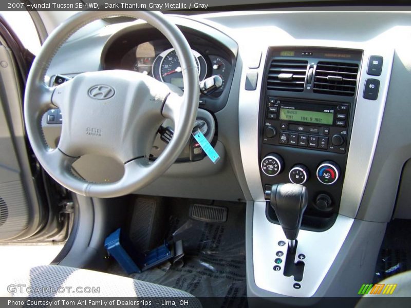 Dark Titanium Gray Metallic / Gray 2007 Hyundai Tucson SE 4WD