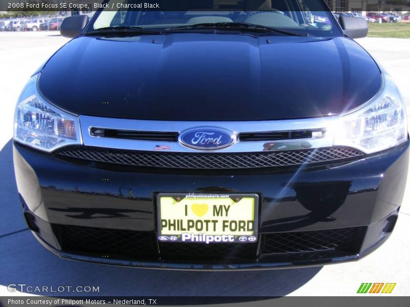 Black / Charcoal Black 2008 Ford Focus SE Coupe
