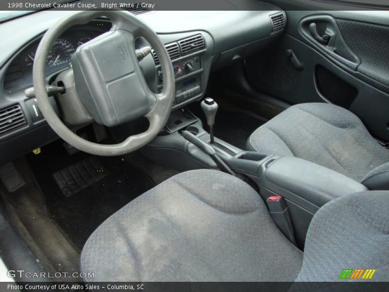 Bright White / Gray 1998 Chevrolet Cavalier Coupe