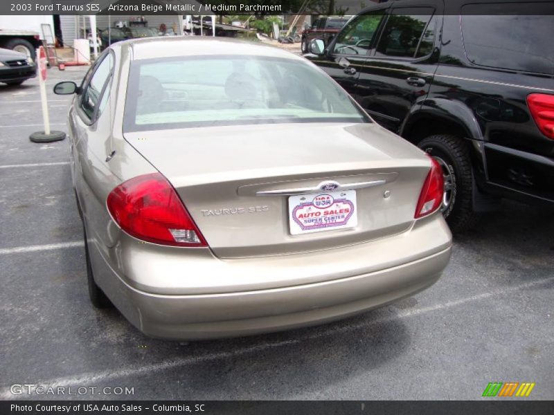 Arizona Beige Metallic / Medium Parchment 2003 Ford Taurus SES