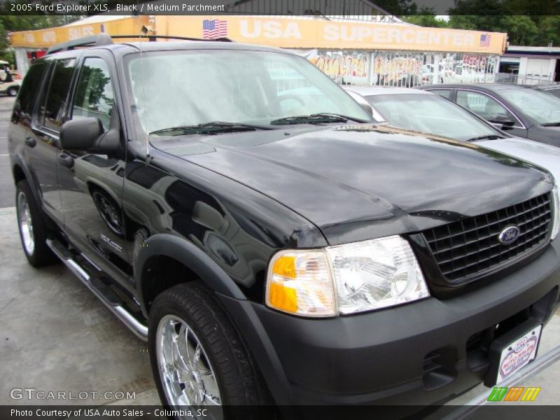 Black / Medium Parchment 2005 Ford Explorer XLS