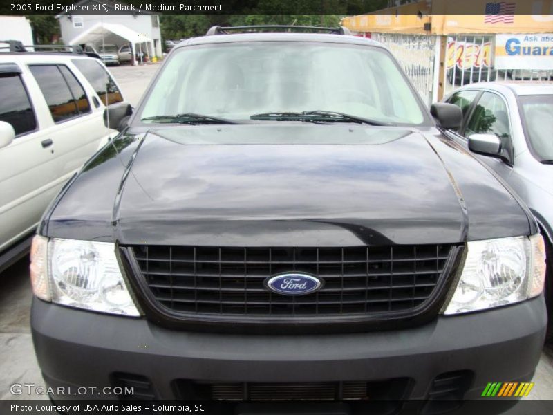 Black / Medium Parchment 2005 Ford Explorer XLS