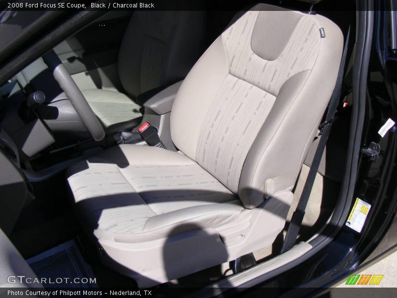 Black / Charcoal Black 2008 Ford Focus SE Coupe