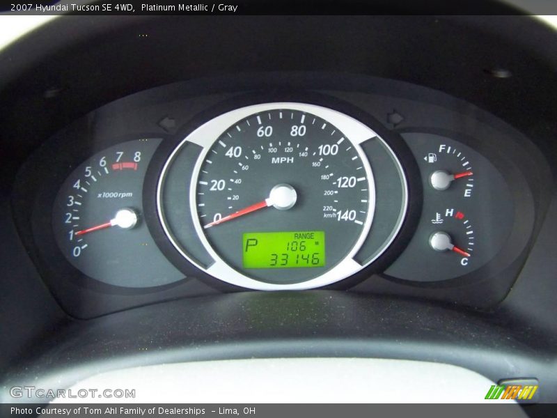 Platinum Metallic / Gray 2007 Hyundai Tucson SE 4WD