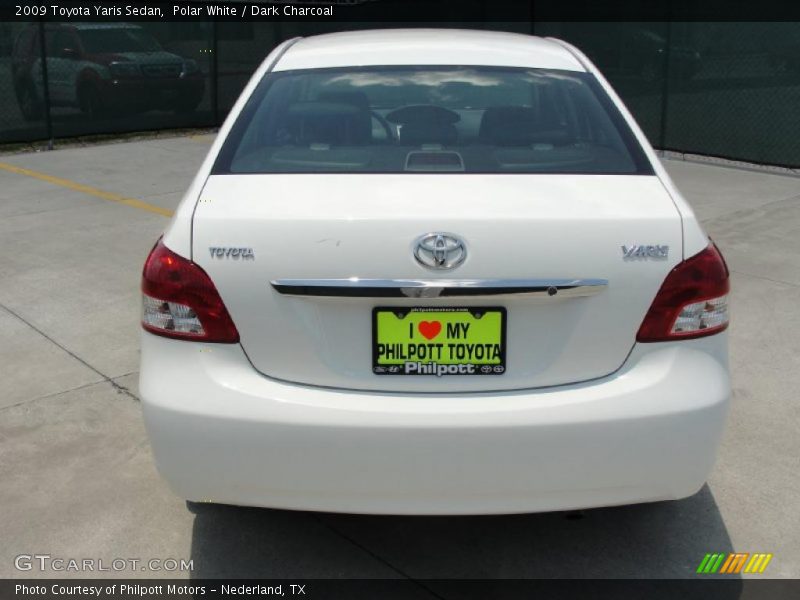 Polar White / Dark Charcoal 2009 Toyota Yaris Sedan
