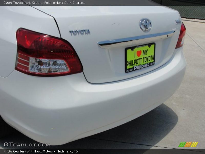 Polar White / Dark Charcoal 2009 Toyota Yaris Sedan