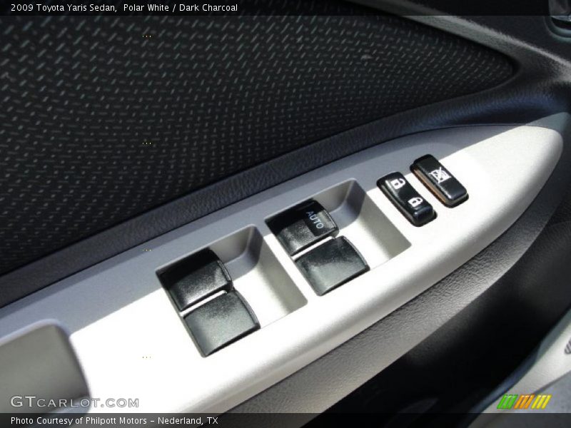 Polar White / Dark Charcoal 2009 Toyota Yaris Sedan