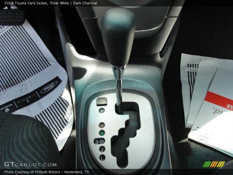 Polar White / Dark Charcoal 2009 Toyota Yaris Sedan